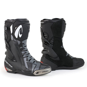 Forma Phantom Boots